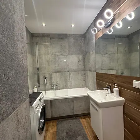 Apartment Modern Near To The Chopin's Airport Cybernetyki 2a Warsaw