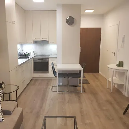 Modern Near To The Chopin's Airport Cybernetyki 2a Apartment Warsaw