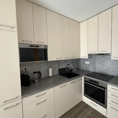 Apartment Modern Near To The Chopin's Airport Cybernetyki 2a *