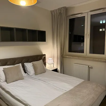 Modern Near To The Chopin's Airport Cybernetyki 2a Apartment