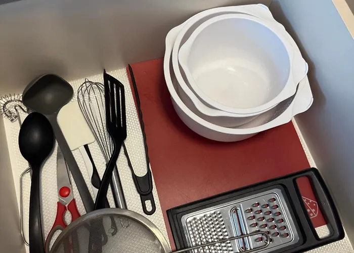 Modern Near To The Chopin's Airport Cybernetyki 2a