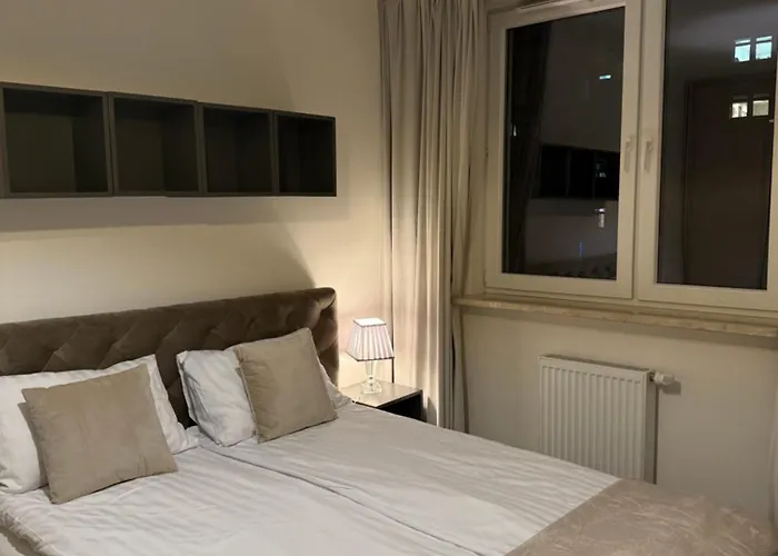 Modern Near To The Chopin's Airport Cybernetyki 2a Apartamento