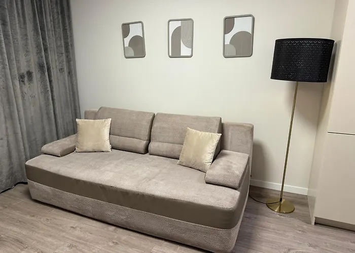 Modern Near To The Chopin's Airport Cybernetyki 2a Varsóvia